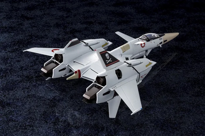 Macross 1/60 Scale Perfect Transformation VF-4A Lightning III Hikaru Ichijyo Use Aircraft - Image 2