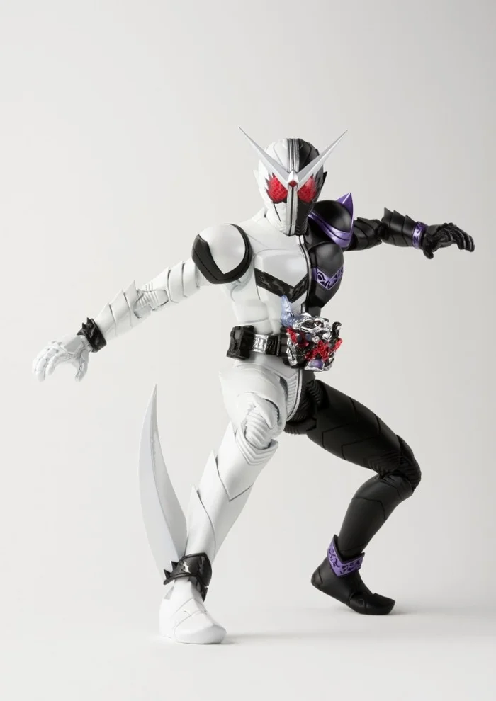 Bandai S.H.Figuarts Kamen Rider W Fang Joker - Image 5