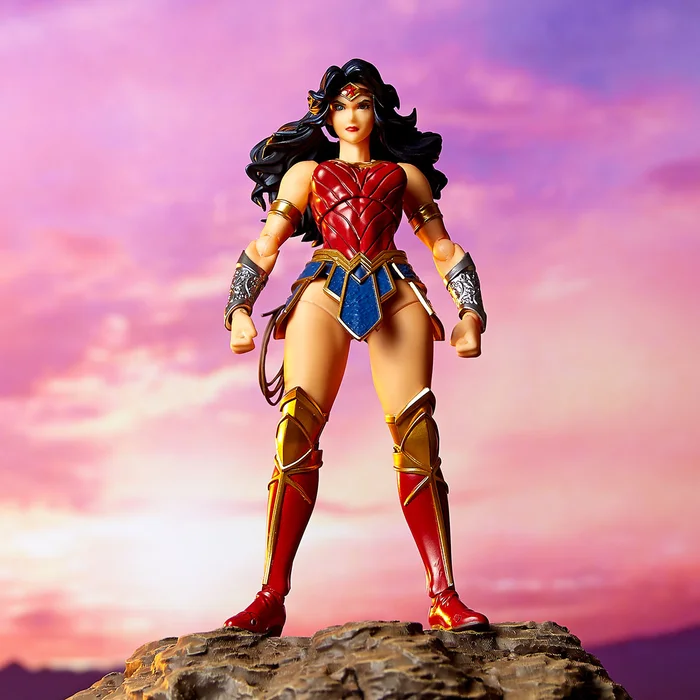 Revoltech Amazing Yamaguchi Wonder Woman - Image 15